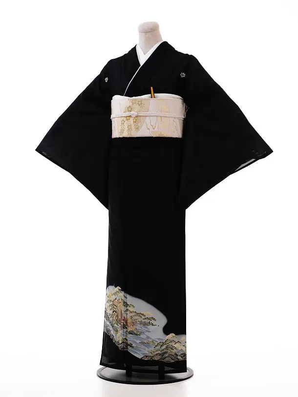 【夏着物】化繊　絽　黒留袖　比翼付き　花車柄　五つ紋 夏留袖 絽 7031 松に鶴(化繊) | 着物レンタルの京都かしいしょう