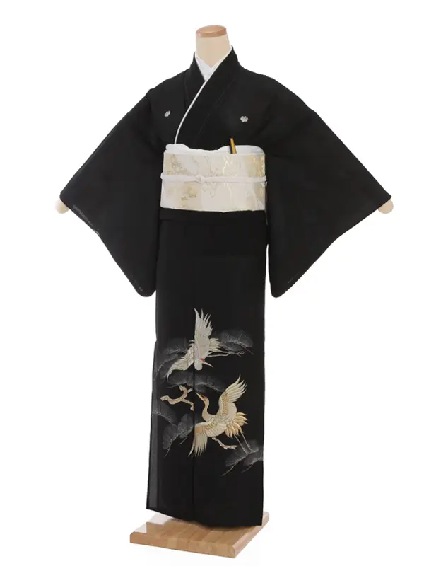 【夏着物　絽】化繊　洗える黒留袖　五つ紋　比翼付き　扇子に御所車花 夏着物 絽】化繊 洗える黒留袖 五つ紋 比翼付き 扇子に御所車花