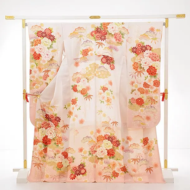 振袖レンタル1059サーモンピンク紅葉と牡丹刺繍 | 商品詳細