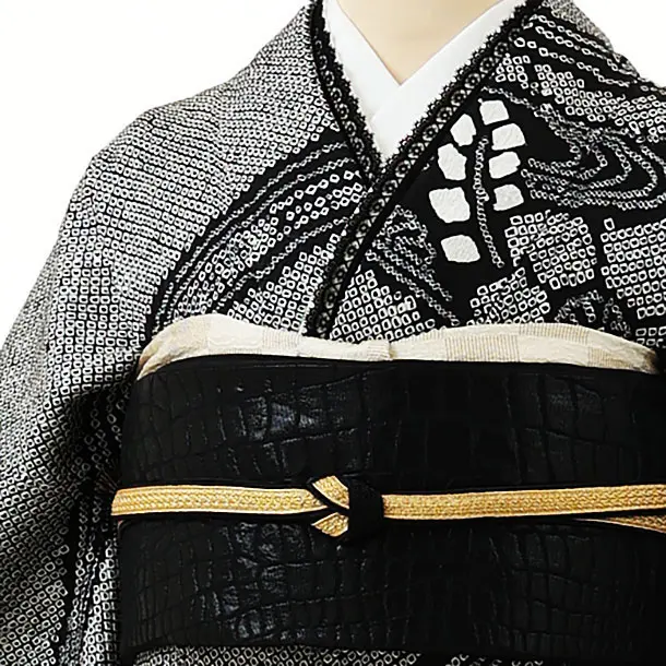 【即決価格】ちょっと訳あり　黒地に絞り振袖単品 TAKAZENの振袖 /黒色/古典/その他/ プレミアム古典 逸品本疋田総