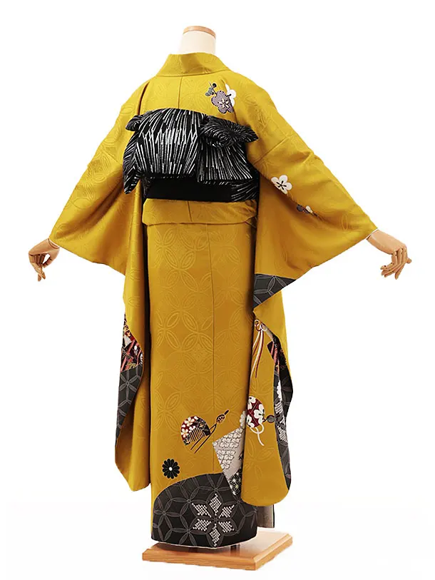 10050☆送料込み❣️ 振袖 着物 4枚 まとめ売り❣️ 7139☆送料込み❣️振袖 着物 4枚 まとめ売り❣️ 7371☆送料