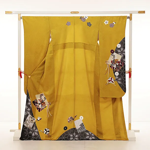 振袖レンタル1240 からし色 七宝 色紙 | 着物レンタルの京都かしいしょう