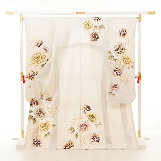 振袖レンタル1432 薄ベージュ地 牡丹 | 着物レンタルの京都かしいしょう