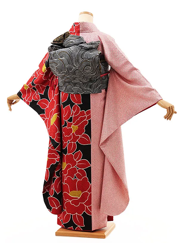 振袖レンタル1446 黒地 赤椿 片身替り | 着物レンタルの京都