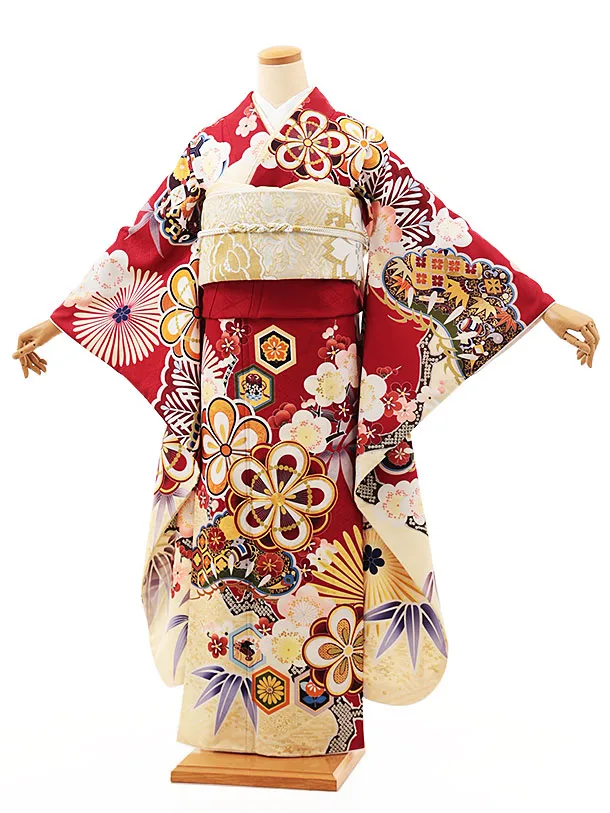 振袖レンタル1463　赤地 松竹梅 吉祥文様