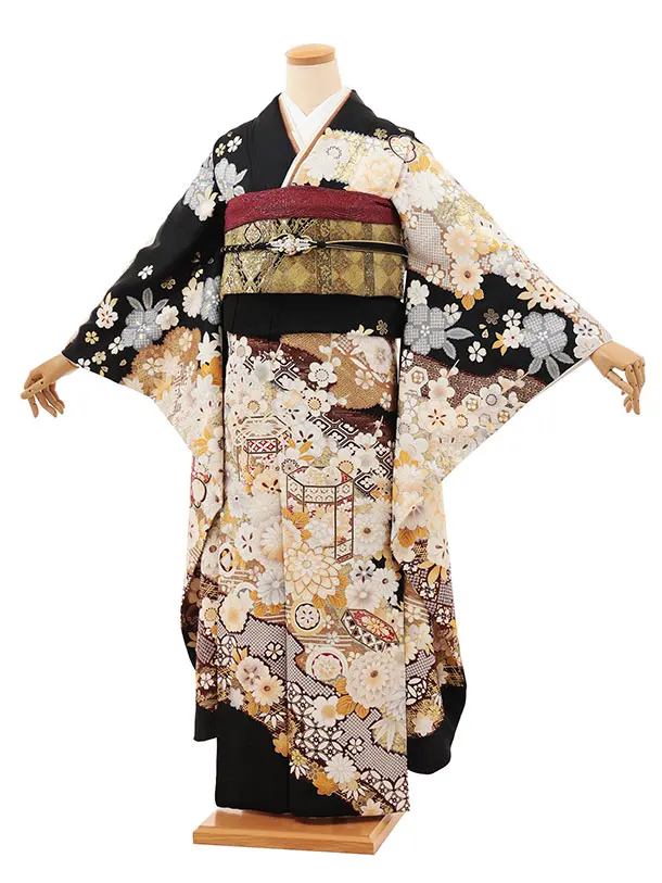 振袖レンタル1528 黒地 貝桶 四季花づくし