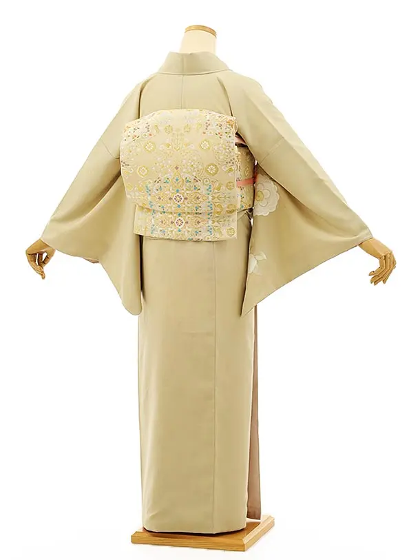 訪問着　フルセット　桜　椿　品ある華やかさ　手刺繍　着物　L1 楽天市場】【新古品】 紬 付下げ 訪問着 未仕立て 正絹 五月