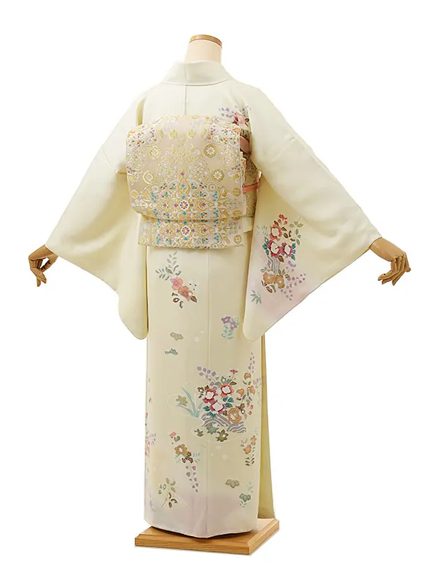 訪問着t976 ヒワクリーム流水に椿 | 着物レンタルの京都かしいしょう