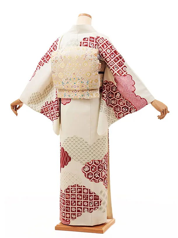 訪問着t1081 クリーム地雲取り吉祥文様 | 着物レンタルの京都