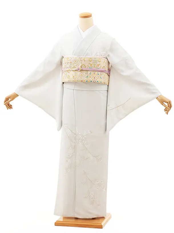 訪問着t1371 薄グレー 刺繍 唐花(化繊)