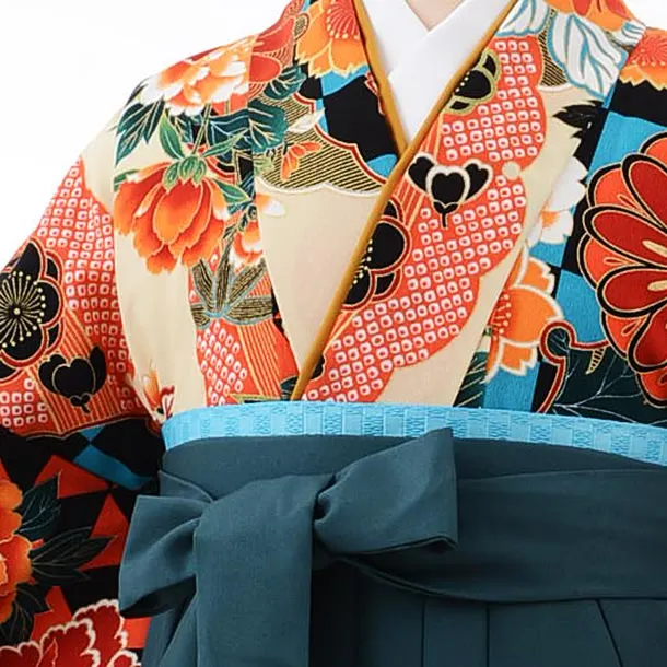 背が高いサイズ】卒業袴ﾚﾝﾀﾙ h629 ﾍﾞｰｼﾞｭ ぼたんxｸﾞﾘｰﾝ袴 | 着物