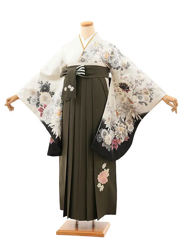 卒業袴T065　アイボリー裾黒花づくし×カーキ