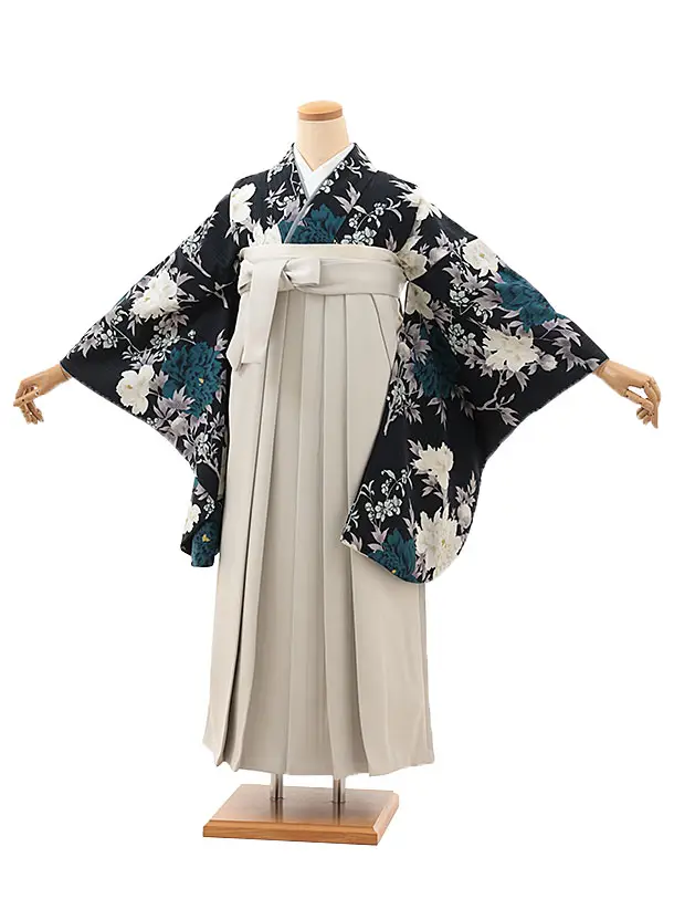 卒業袴T087　紺銀通し花×薄ベージュ レザー調