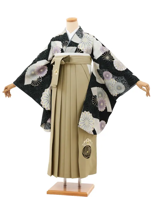 卒業袴T177 JAPAN STYLE 黒地菊×ベージュ