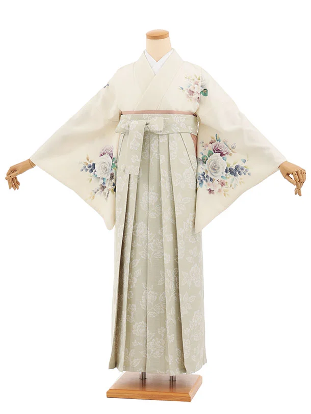 先生,教員向け袴レンタルT241　クリーム花×薄グリーン花