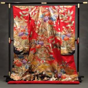 色打掛ﾚﾝﾀﾙ909赤地友禅牡丹刺繍 | 着物レンタルの京都かしいしょう