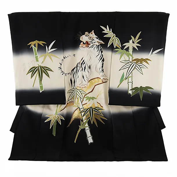 男児産着 お宮参りレンタル2676【正絹】黒地ぼかし 虎に竹