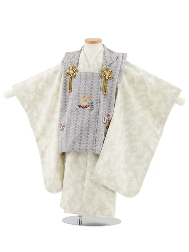 七五三レンタル(3歳男児被布)W477 ベージュ刺繍兜×グレージュ変わり柄