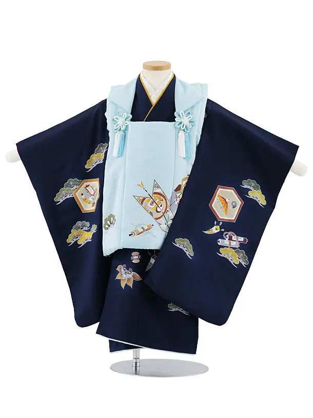 七五三レンタル(3歳男児被布)W551【正絹】水色矢羽根×紺地 吉祥文様