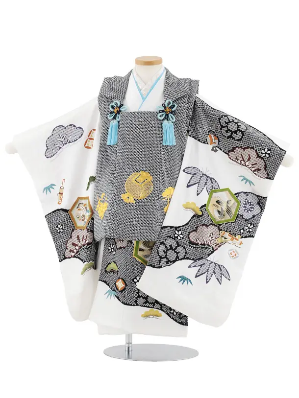 七五三レンタル(3歳男児被布)W584【正絹】黒絞り金コマ×白 吉祥文様