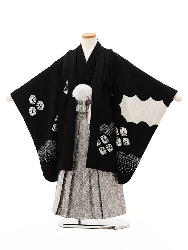 七五三(5歳男袴)X584【高級正絹】黒地 刺繍鷹×グレー | 着物