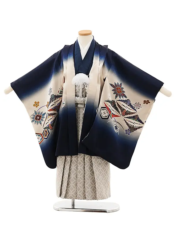 七五三(5歳男袴)X593【正絹】紺ぼかし吉祥文様に鷹×シルバー