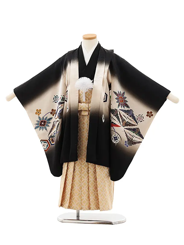 七五三(5歳男袴)X595【正絹】黒ぼかし 吉祥文様に鷹×ベージュ