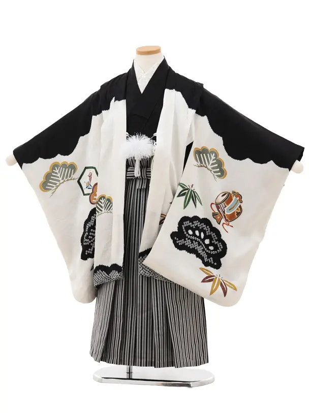 七五三(5歳男袴)X725【高級正絹】黒地 吉祥文様に鷹×黒縞