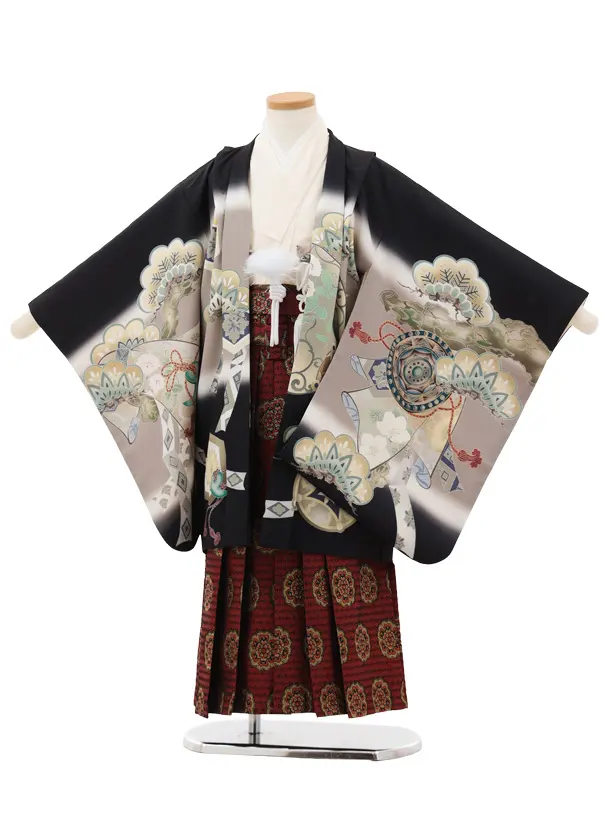 かんたん七五三(5歳男袴)X764 黒地 吉祥文様に兜×赤茶