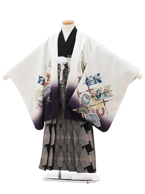 かんたん七五三(5歳男袴)X765 白地 吉祥文様×黒ベージュ