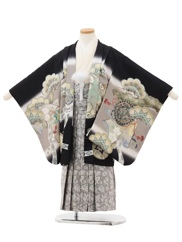 かんたん七五三(5歳男袴)X807 黒地 武具に鷹×グレー