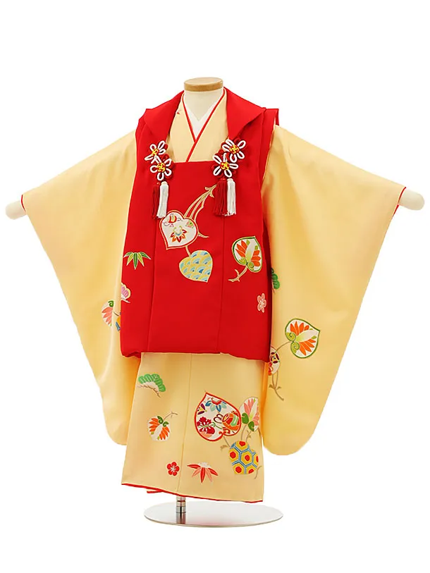 505ab57■七五三 三歳 男児 アンティーク着物&袴&角帯,被布■状態良好 七五三レンタル(3歳女児被布)【正絹】4193赤xたまご色二葉葵