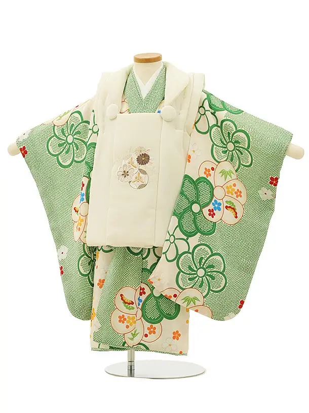 七五三(3歳女児被布)4231オフホワイト刺繍菊梅×緑ねじり梅