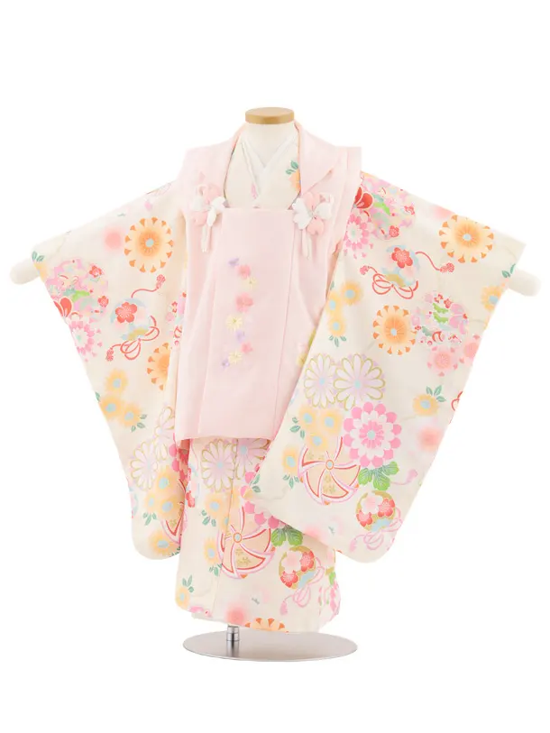 七五三(3歳女児被布)4933 式部浪漫 ピンク刺繍桜×アイボリー 雪輪に鈴