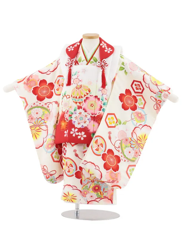七五三レンタル(3歳女児被布)S070 白地鞠桜×アイボリー 亀甲紋に桜鈴