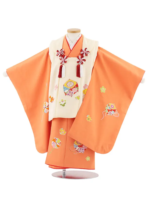 七五三(3歳女児被布)S091【正絹】ベージュ×オレンジ 糸巻きと風ぐるま
