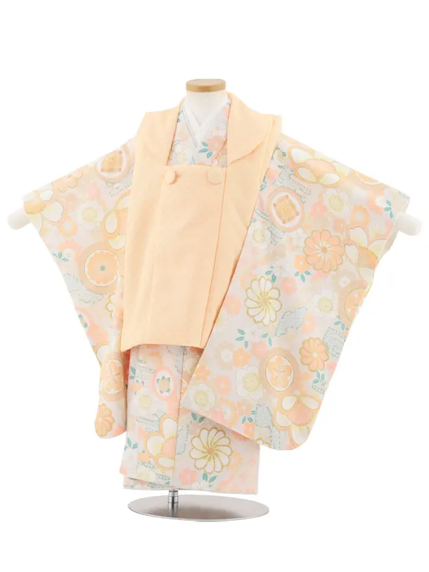 七五三(3歳女児被布)S114 式部浪漫 薄オレンジ×薄ベージュ 花と丸紋