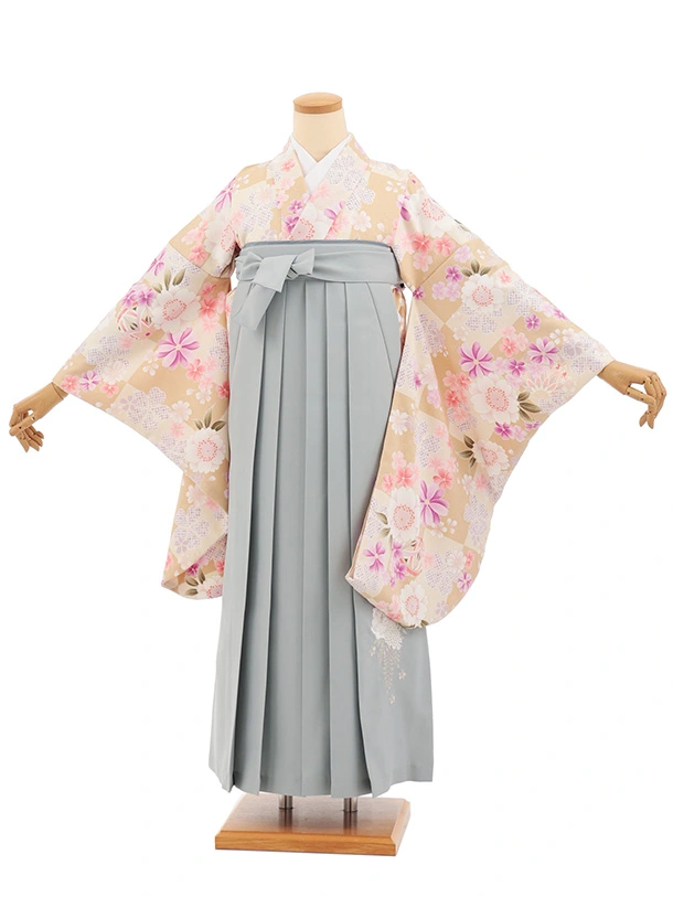 小学生卒業式かんたん袴(女の子) Z907 ベージュ桜×薄ｸﾞﾚｰ