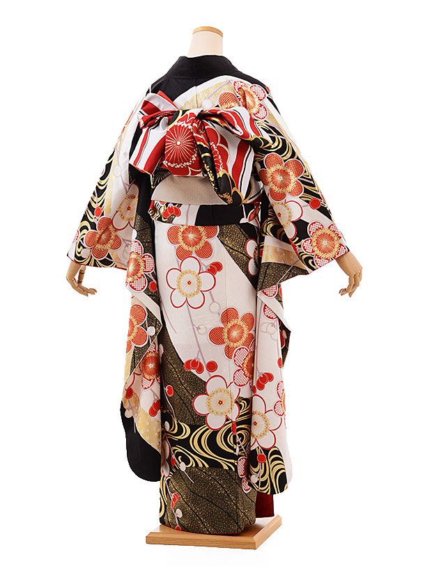 振袖 1013 三吉彩花 白×黒 梅 | 着物レンタルの京都かしいしょう