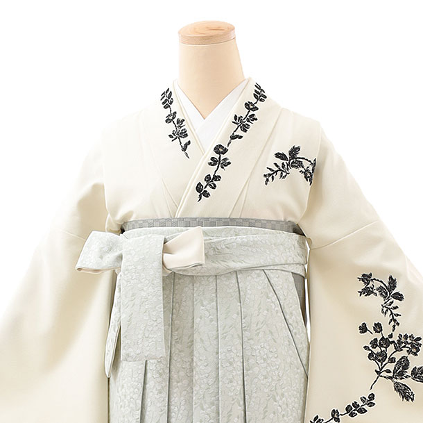 卒業袴h781 KamiShibai オフホワイトレース刺繍×薄緑ジャガード袴