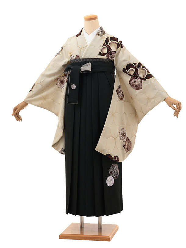 卒業袴1800　JAPANSTYLE 西洋の梅(ベージュ)×花丸刺繍(黒)