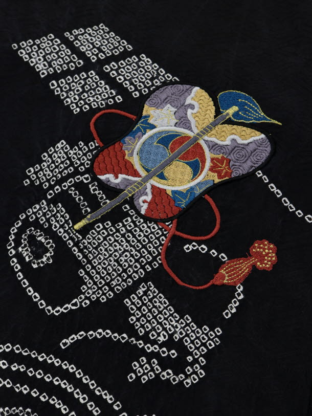 男児産着 お宮参り レンタル 正絹 1312 黒地 絞り かぶと刺繍 | 着物レンタルの京都かしいしょう