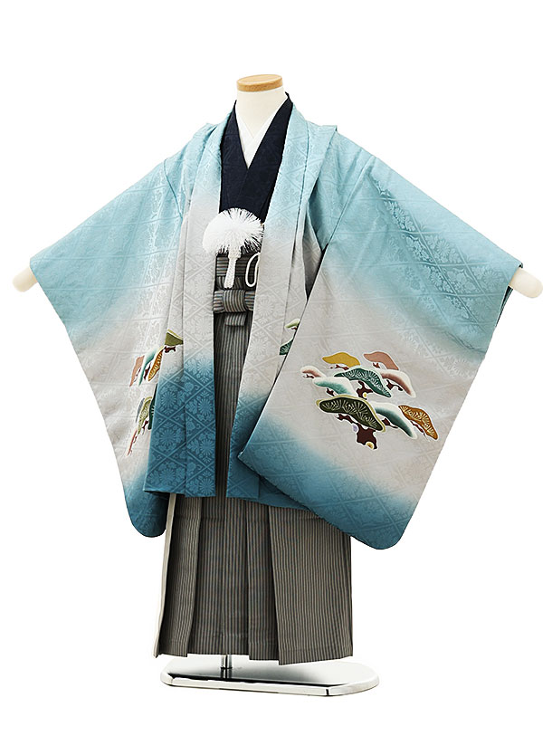 七五三レンタル(5歳男袴)X141【高級正絹】水色松に兜x黒グレー縞袴