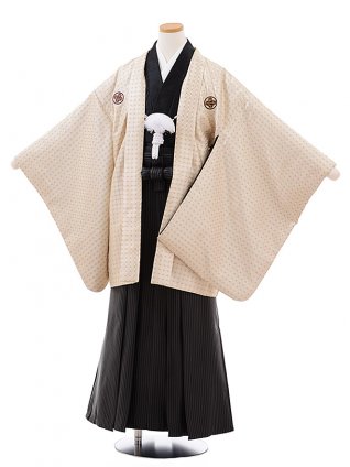 ｼﾞｭﾆｱ袴男児Z066 ﾍﾞｰｼﾞｭﾄﾞｯﾄ紋付×黒ｽﾄﾗｲﾌﾟ袴 | 着物レンタルの京都 