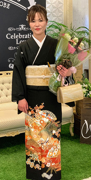 鮮やかな黒留袖 着物レンタルの京都かしいしょう